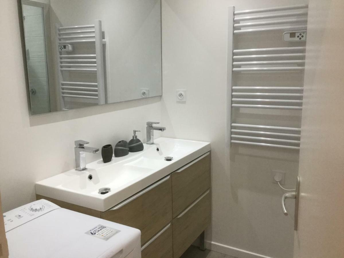 3 Chambres En Lit Double, 6 Personnes, Dans Appartement Entierement Renove, 70 M2 , Wifi,Climatisation, Tres Calme , Tout Equipe,Lit Bebe Clermont-Ferrand Eksteriør bilde